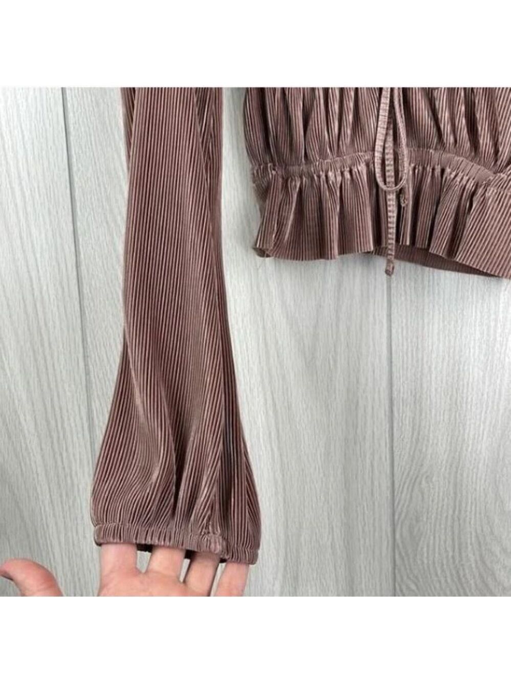 Zara Mocha Shimmery Plunge Neck Ruffle Hem Tie Front Balloon Sleeve Blouse. - Picture 6 of 16